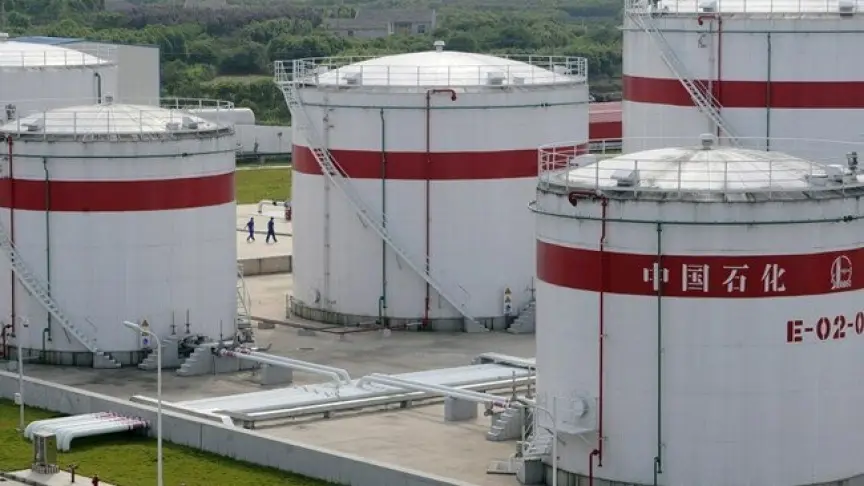Китай в январе-августе увеличил импорт нефти на 15,2%, до 239,9 млн тонн