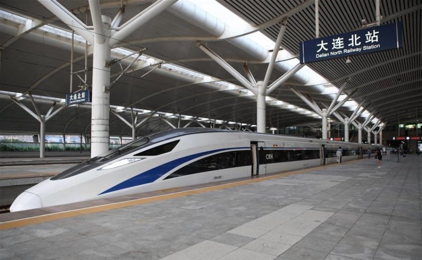 Высокоскоростной пассажирский поезд Далянь – Шэньян совершил первый рейс