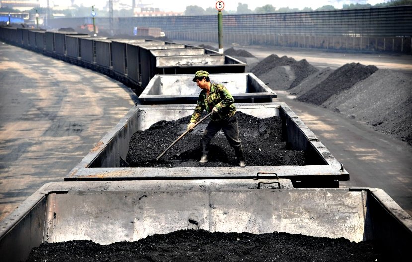 Китай в январе-августе увеличил импорт угля на 12,4% - до 1,557 трлн тонн