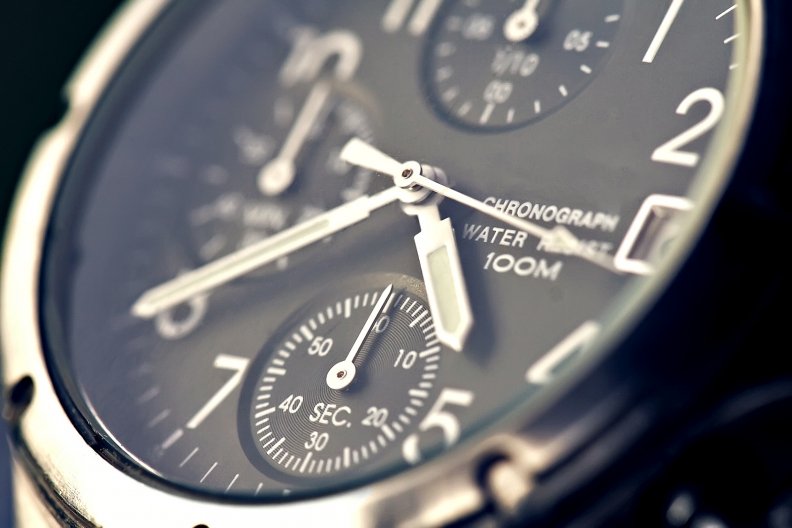 Купить в Китае наручные часы Rolex на зависть всем окружающим